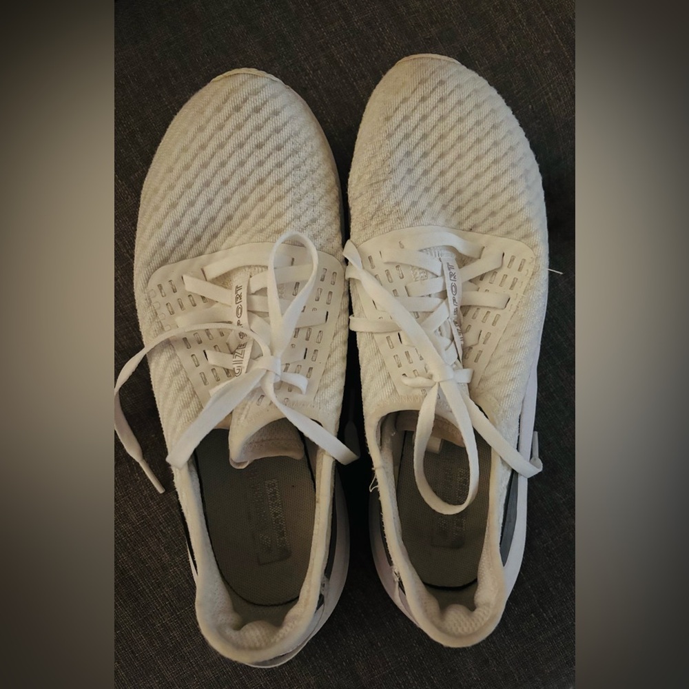 New Balance White and Gray Women’s Sneakers